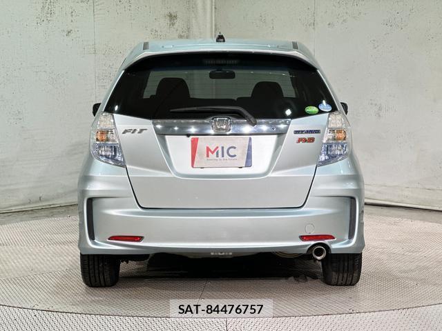 Honda FIT HYBRID 2012-08 8818001-15