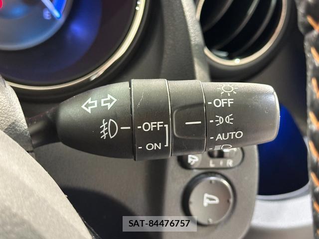 Honda FIT HYBRID 2012-08 8818001-5