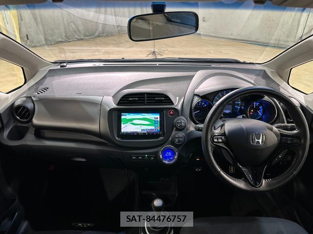 Honda FIT HYBRID 2012-08 8818001-6