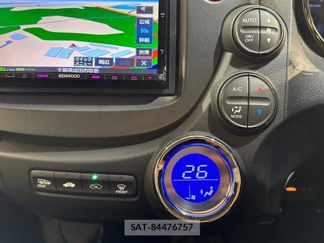 Honda FIT HYBRID 2012-08 8818001-8