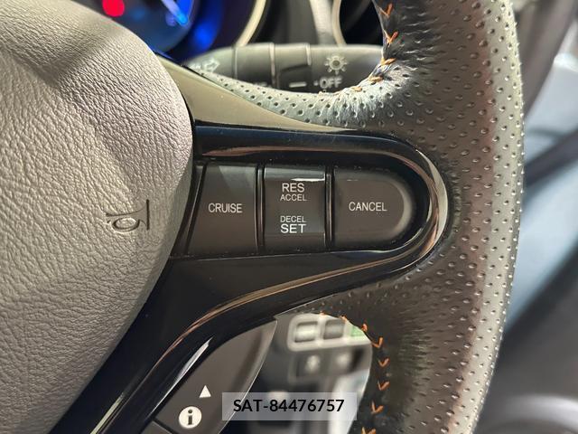 Honda FIT HYBRID 2012-08 8818001-9