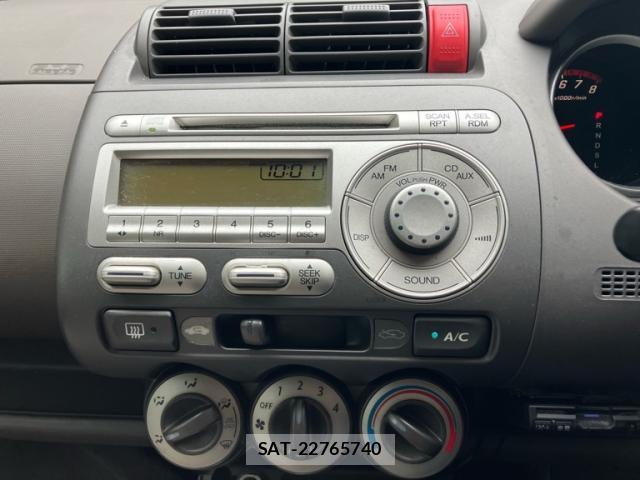Honda FIT 2005-09 8812328-17