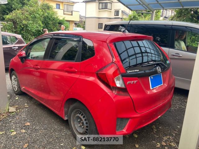 Honda FIT 2013-10 8813498-13