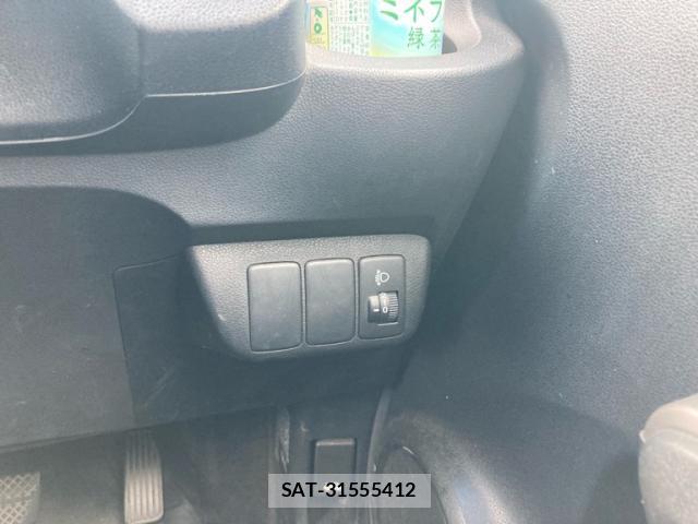 Honda FIT 2009-10 8813522-11