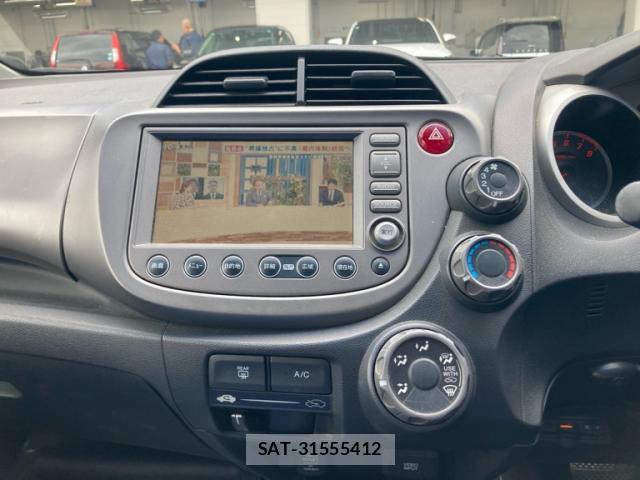 Honda FIT 2009-10 8813522-6