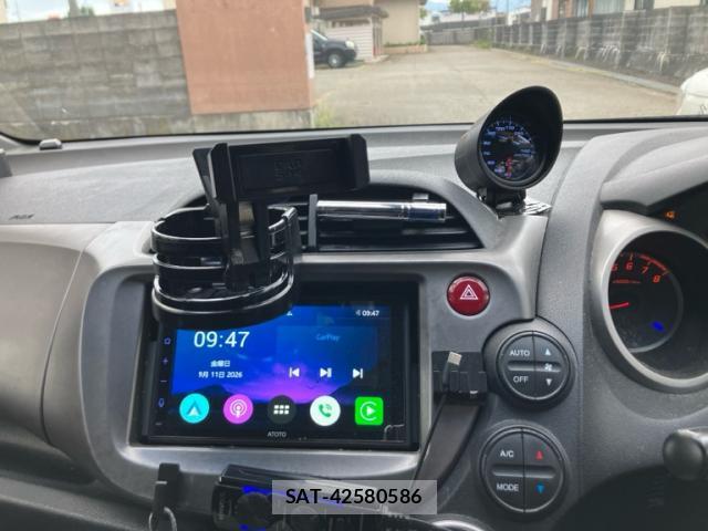 Honda FIT 2009-11 8813584-17