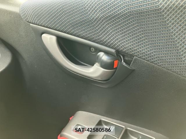 Honda FIT 2009-11 8813584-19