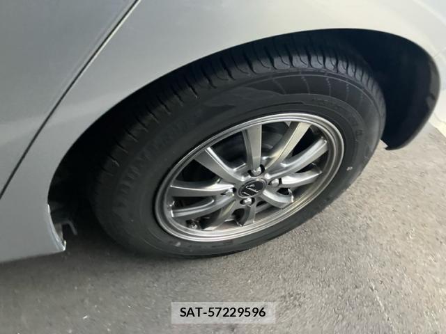 Honda FIT 2013-11 8813639-12