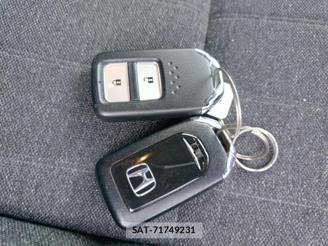 Honda FIT 2020-08 8813768-14
