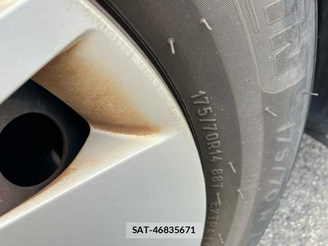 Honda FIT 2013-11 8813844-13