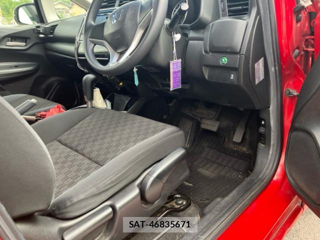Honda FIT 2013-11 8813844-4