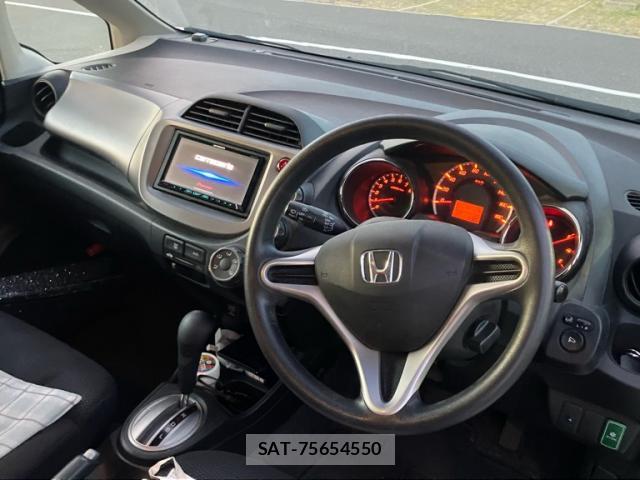 Honda FIT 2011-09 8813903-5