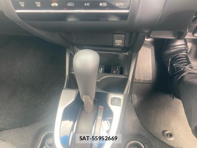 Honda FIT 2016-09 8814090-16