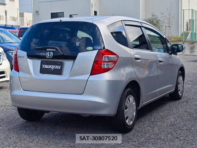 Honda FIT 2010-06 8814465-1