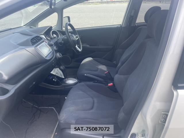 Honda FIT 2010-05 8814569-14