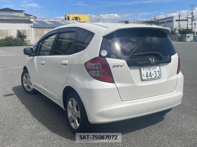 Honda FIT 2010-05 8814569-2