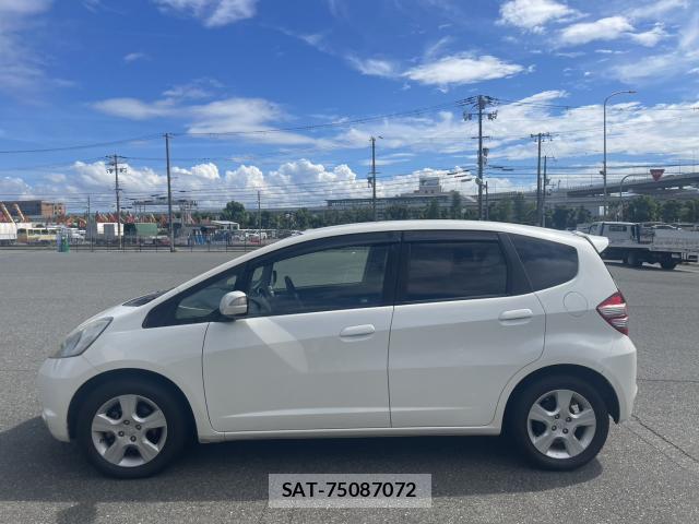 Honda FIT 2010-05 8814569-6