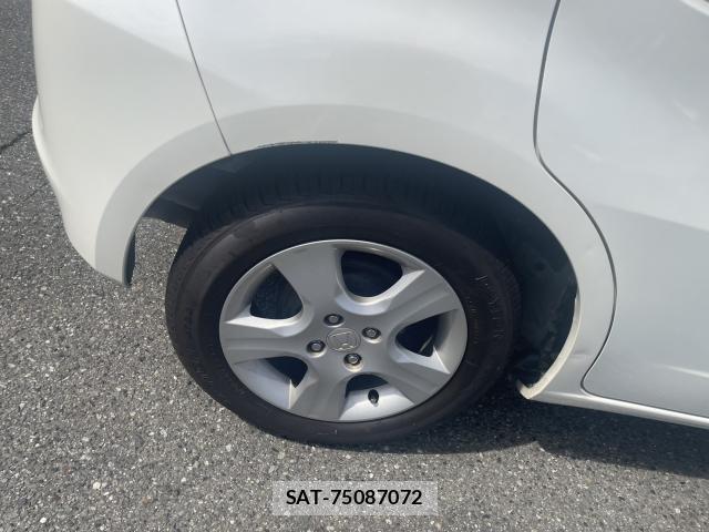 Honda FIT 2010-05 8814569-9