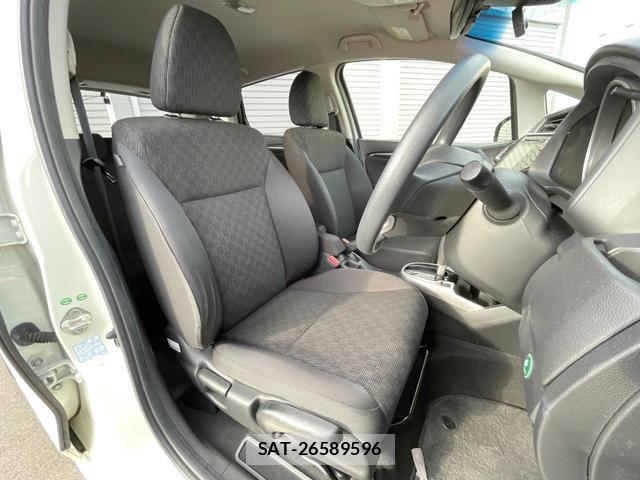 Honda FIT 2014-11 8814787-8
