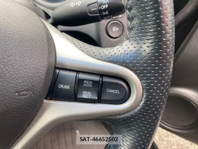Honda FIT 2010-12 8815220-10