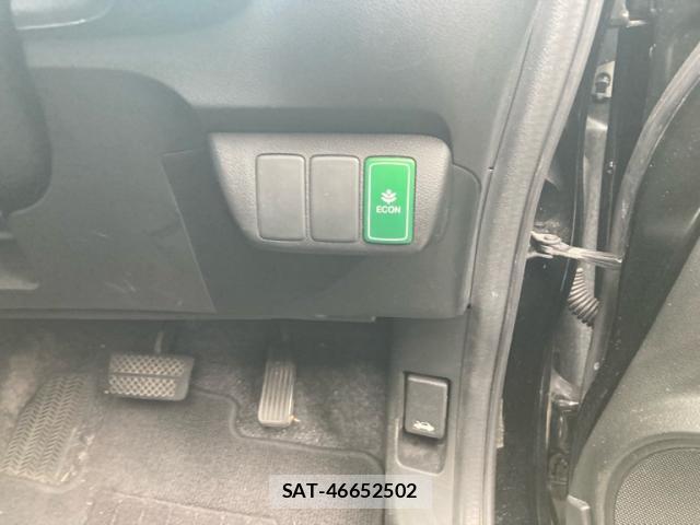 Honda FIT 2010-12 8815220-16