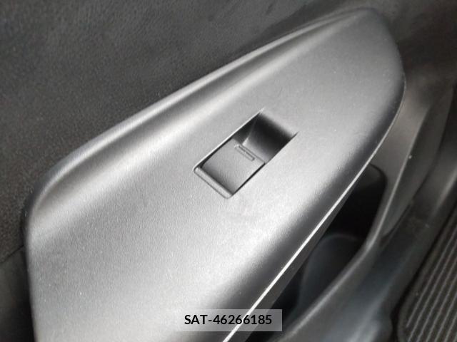 Honda FIT 2018-09 8815307-12