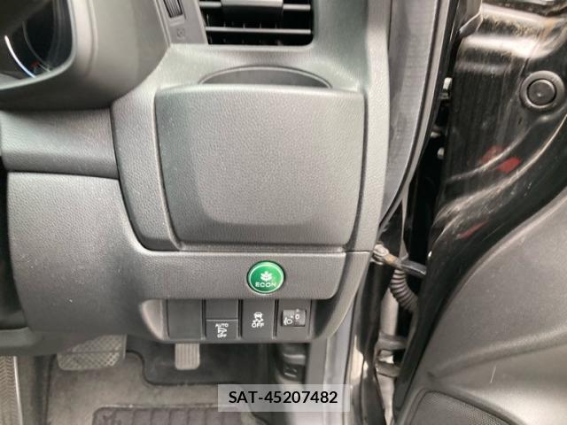 Honda FIT 2016-03 8816381-10