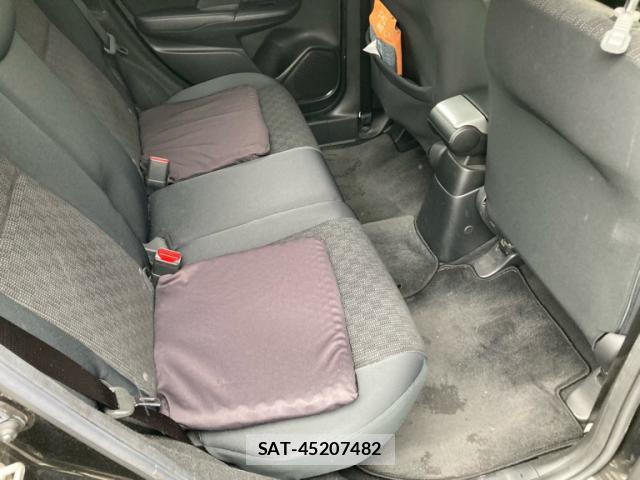 Honda FIT 2016-03 8816381-11