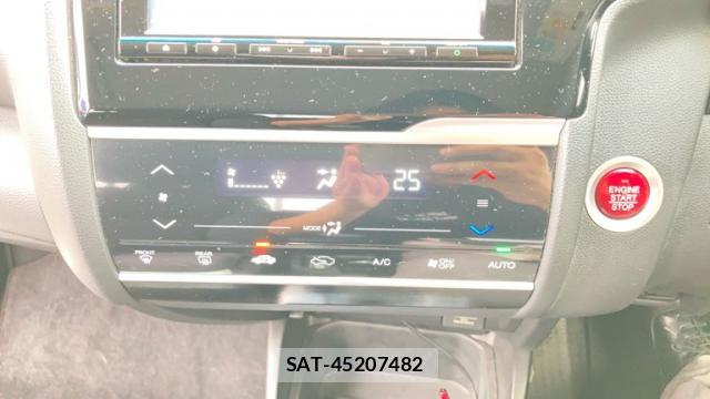 Honda FIT 2016-03 8816381-17