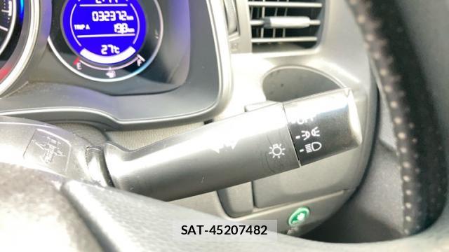 Honda FIT 2016-03 8816381-18