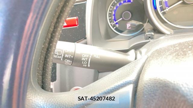 Honda FIT 2016-03 8816381-19