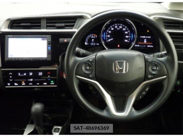 Honda FIT 2017-08 8816704-2