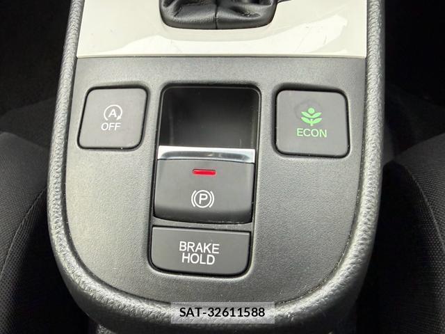 Honda FIT 2020-10 8817018-9