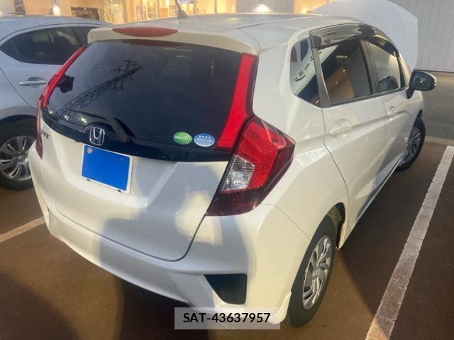 Honda FIT 2015-10 8817442-2