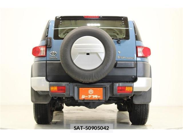 Toyota FJ CRUISER 2015-02 8812293-10