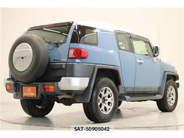 Toyota FJ CRUISER 2015-02 8812293-11