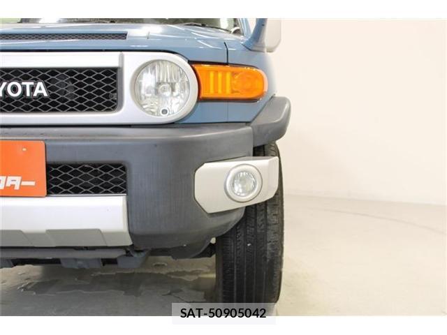 Toyota FJ CRUISER 2015-02 8812293-13