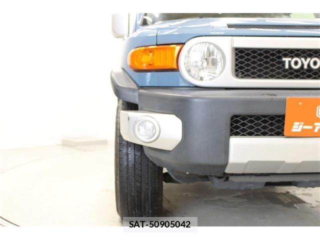 Toyota FJ CRUISER 2015-02 8812293-15