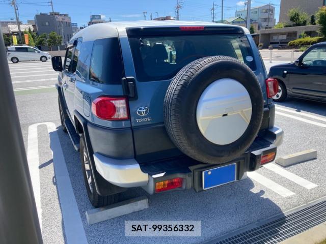 Toyota FJ CRUISER 2016-05 8812329-13