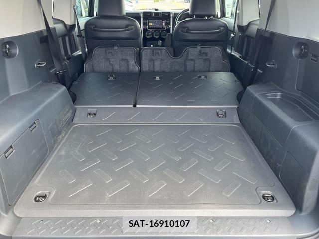 Toyota FJ CRUISER 2011-07 8813234-12