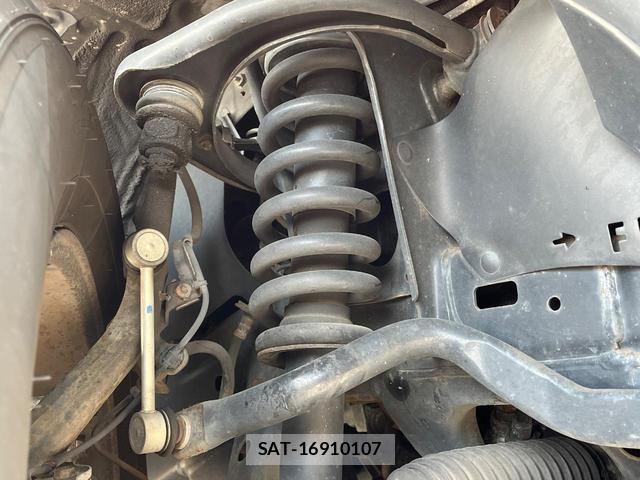 Toyota FJ CRUISER 2011-07 8813234-19