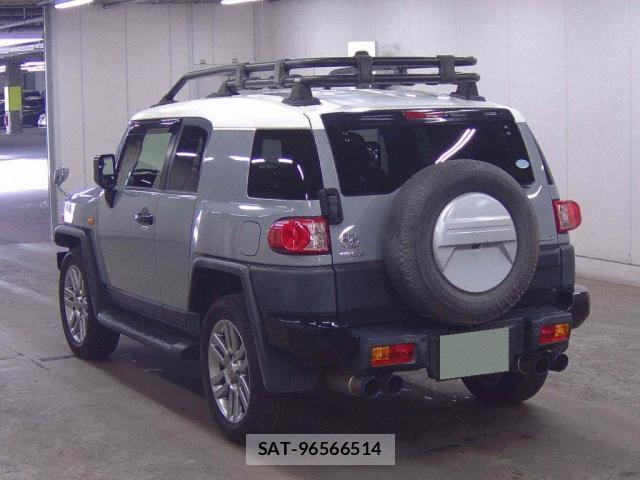 Toyota FJ CRUISER 2016-12 8816045-1