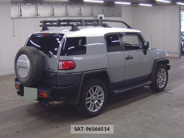 Toyota FJ CRUISER 2016-12 8816045-4