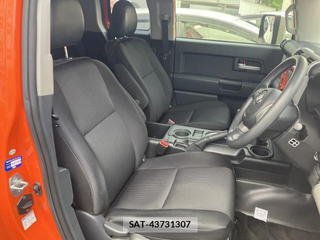Toyota FJ CRUISER 2014 8817986-5