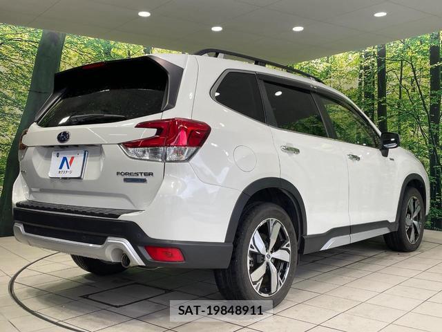 Subaru FORESTER 2019-01 8814387-16
