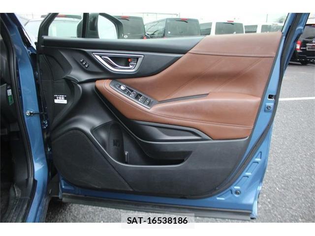 Subaru FORESTER 2018-10 8815680-17