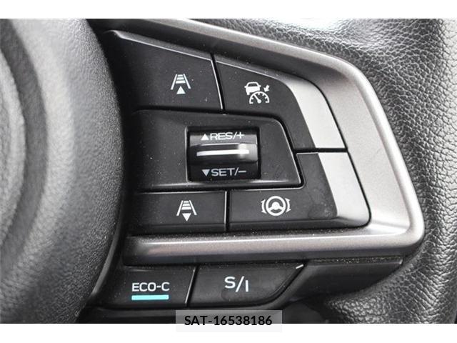 Subaru FORESTER 2018-10 8815680-3