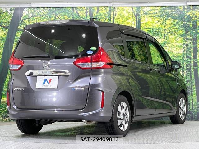Honda FREED HYBRID 2017-05 8813125-17