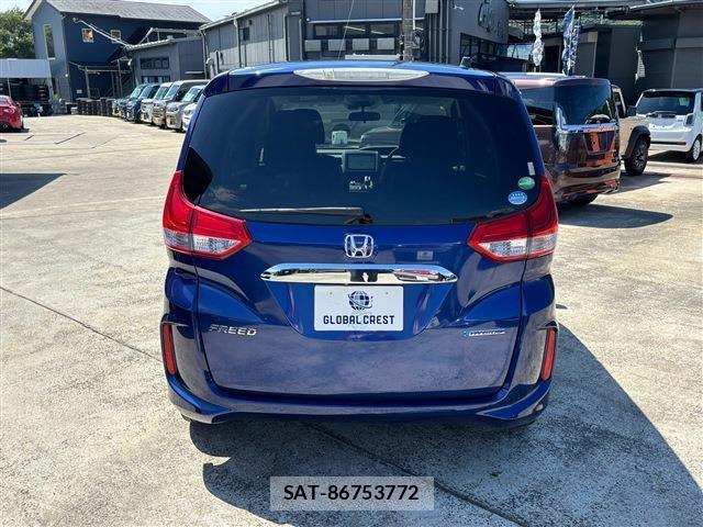 Honda FREED HYBRID 2018-01 8814717-14