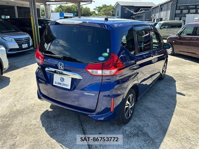 Honda FREED HYBRID 2018-01 8814717-15